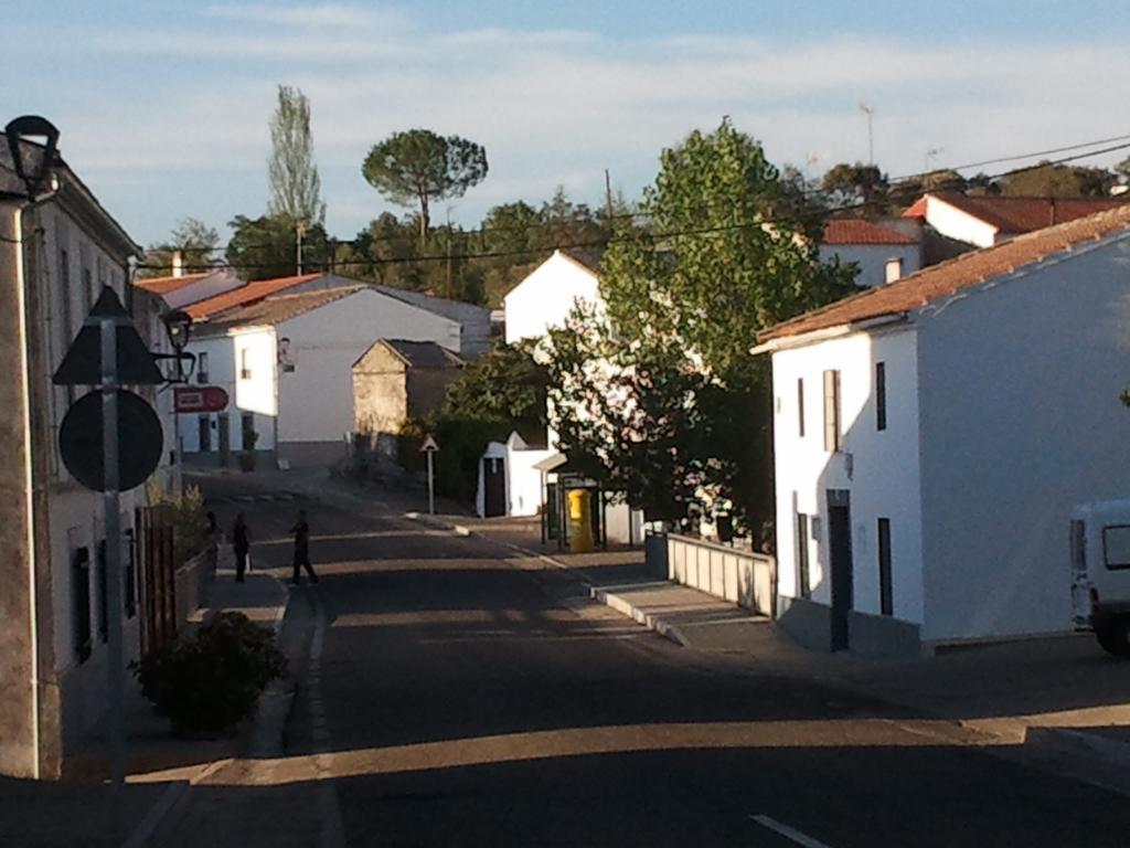 Apartamentos La Venta Del Charco Cardeña Extérieur photo