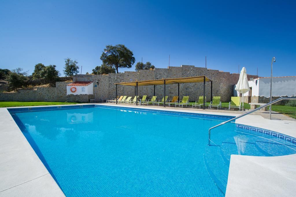 Apartamentos La Venta Del Charco Cardeña Chambre photo