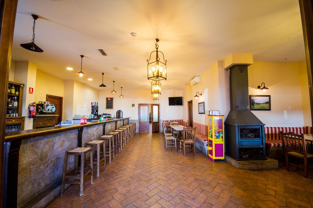 Apartamentos La Venta Del Charco Cardeña Extérieur photo