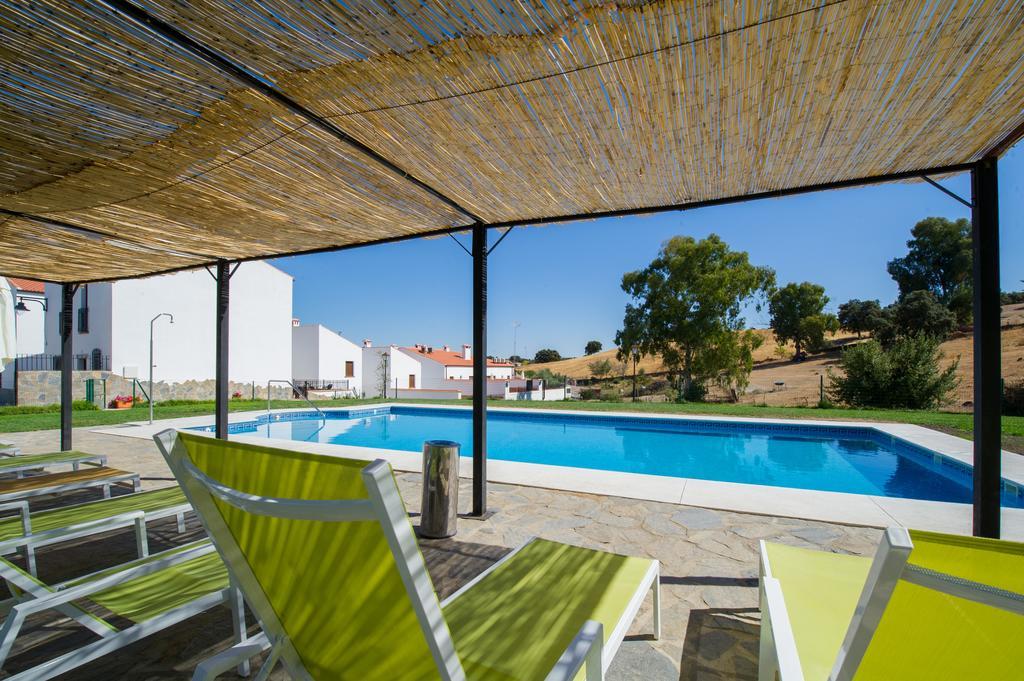 Apartamentos La Venta Del Charco Cardeña Chambre photo