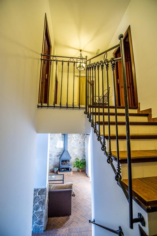 Apartamentos La Venta Del Charco Cardeña Chambre photo