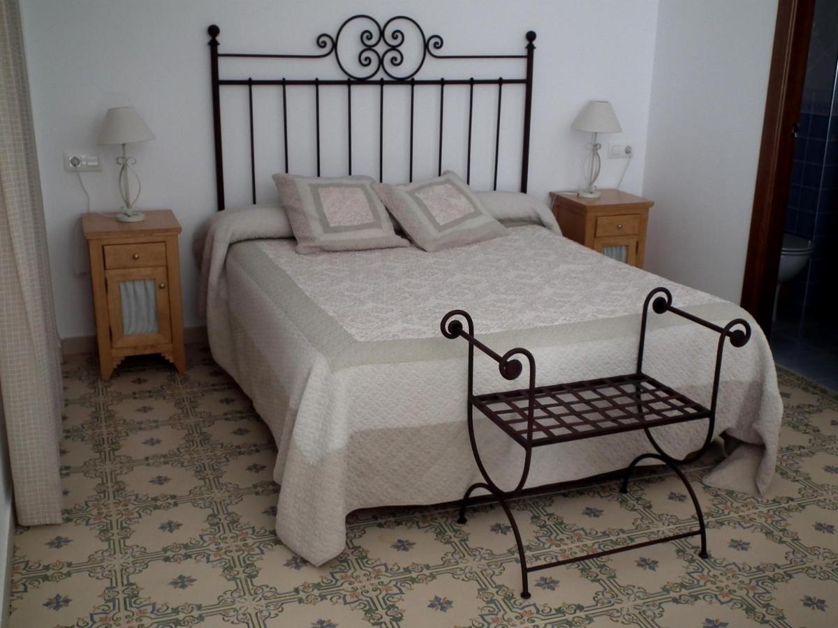 Apartamentos La Venta Del Charco Cardeña Extérieur photo